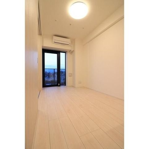 �y���ԁE���r���O�z�@