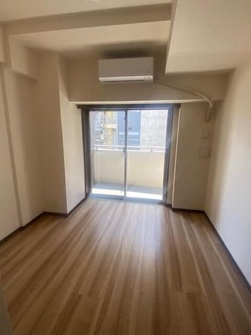 �y���ԁE���r���O�z�@����