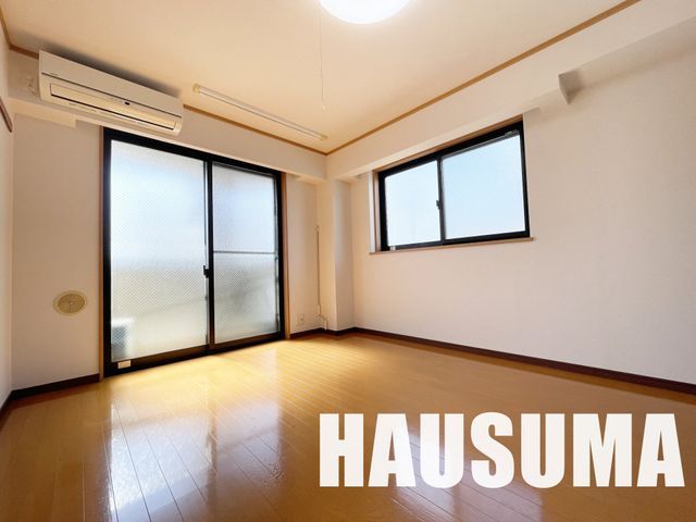 �y�����E���r���O�z�@���r���O/����