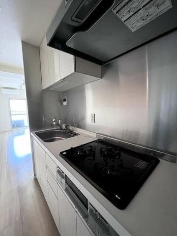 �y���̑��ݔ��z�@