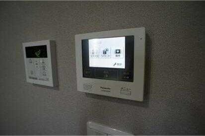 �y���̑��ݔ��z�@