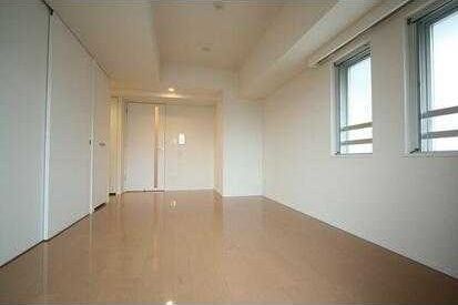 �y���ԁE���r���O�z�@