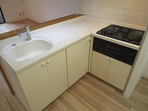 �y�L�b�`���z�@