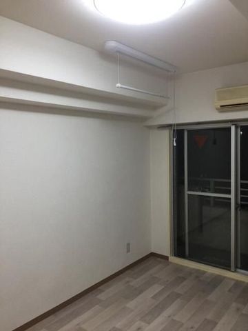 �y���ԁE���r���O�z�@