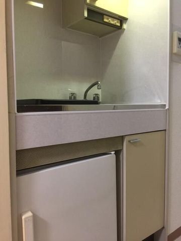 �y�L�b�`���z�@