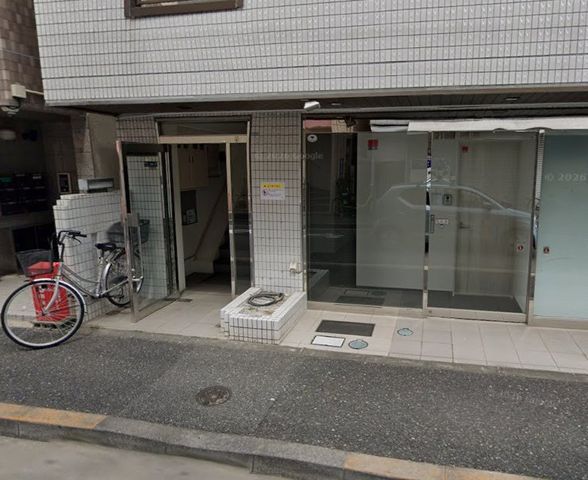 �y�G���g�����X�z�@