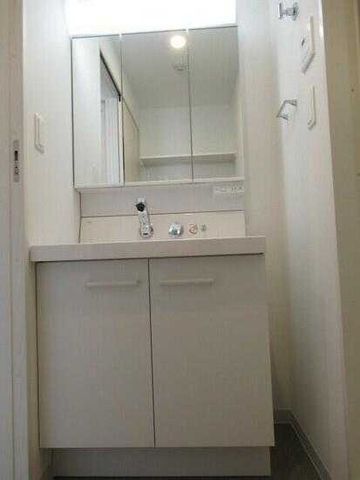 �y���ʏ��z�@