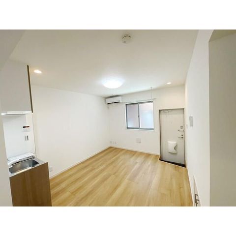 �y�L�b�`���z�@