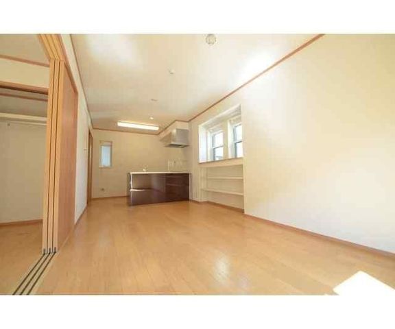 �y���ԁE���r���O�z�@