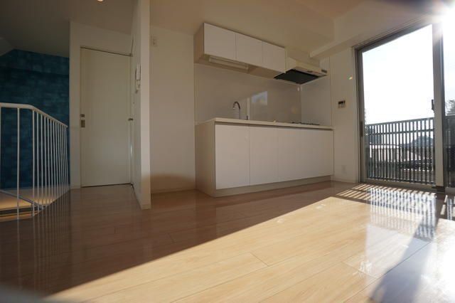 �y�L�b�`���z�@