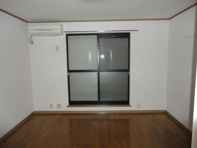 �y���ԁE���r���O�z�@