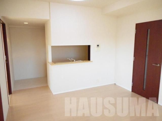 �y���ԁE���r���O�z�@