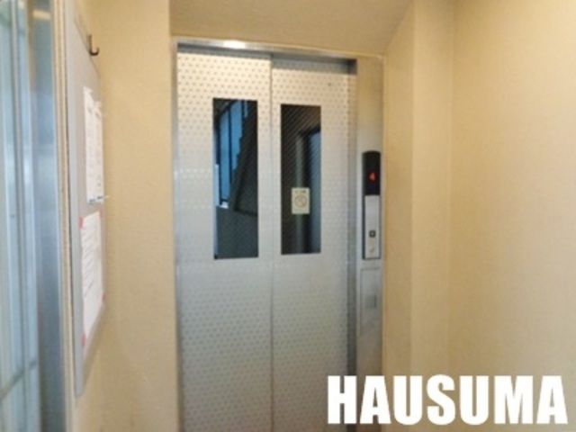 �y���̑��z�@�G���x�[�^�[