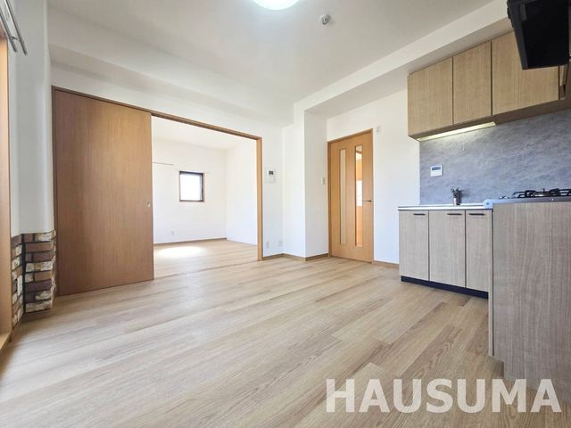 �y�����E���r���O�z�@���r���O/����