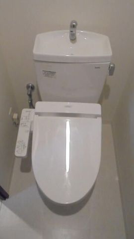 �y�g�C���z�@