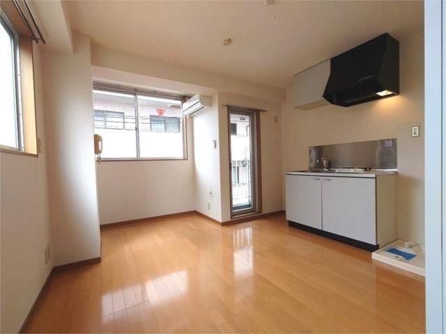 �y���ԁE���r���O�z�@