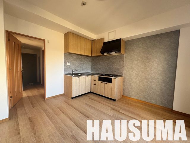 �y���ԁE���r���O�z�@���r���O/����