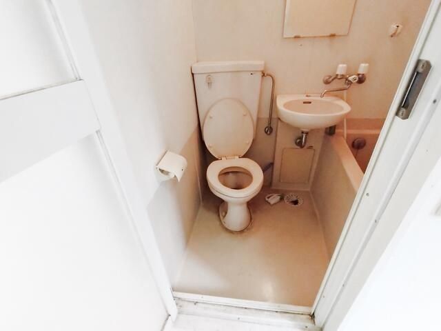 �y�g�C���z�@