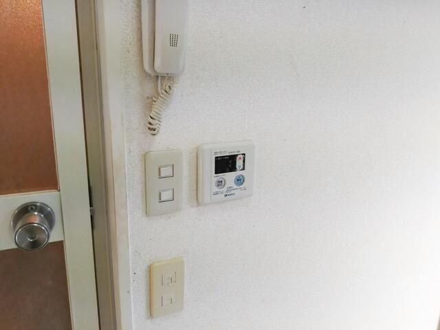 �y���̑��ݔ��z�@