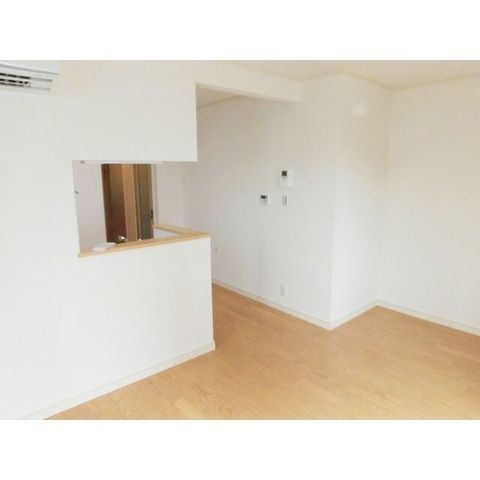 �y���ԁE���r���O�z�@