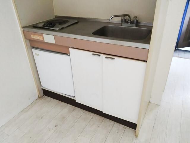 �y�L�b�`���z�@