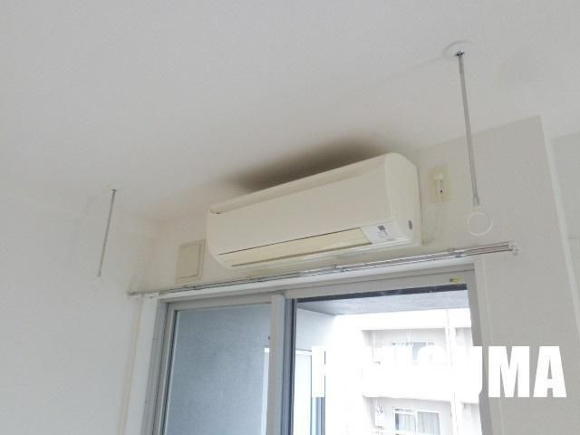 �y���̑��z�@�G�A�R��