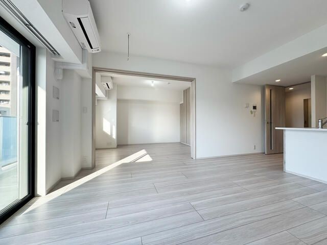 �y���ԁE���r���O�z�@