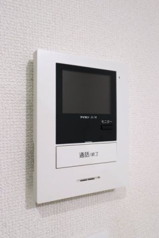 �y���̑��ݔ��z�@