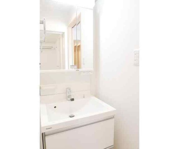 �y���ʏ��z�@