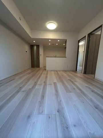 �y���ԁE���r���O�z�@