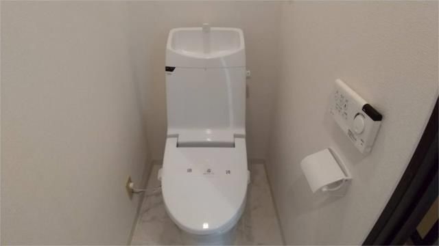 �y�g�C���z�@