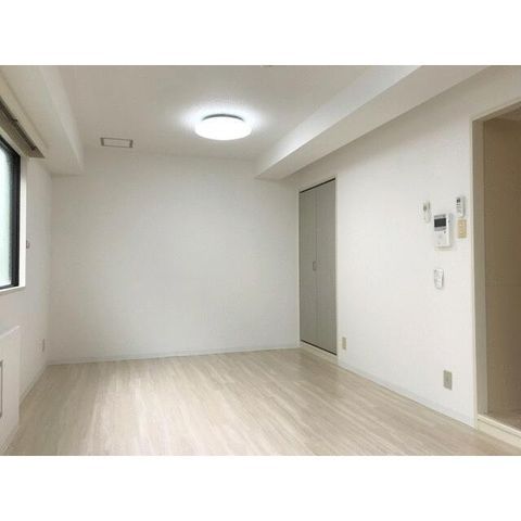 �y���̑������E�X�y�[�X�z�@