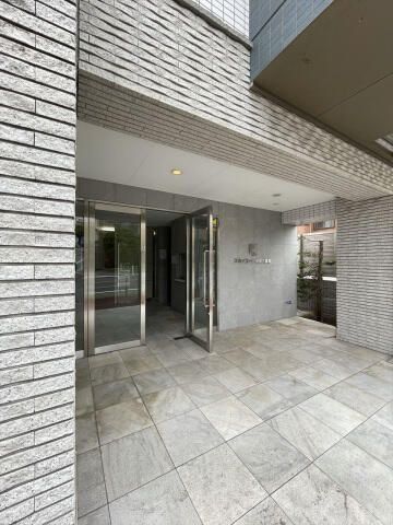 �y�G���g�����X�z�@