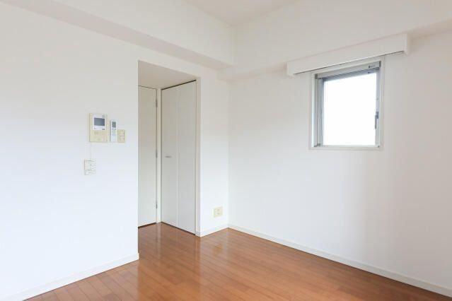 �y���ԁE���r���O�z�@