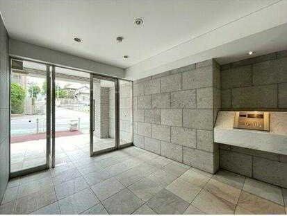 �y�G���g�����X�z�@