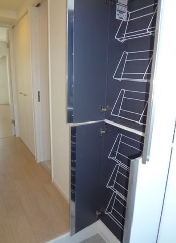 �y���ցz�@�V���[�YBOX