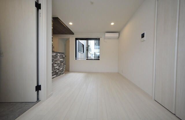 yӁz@ZuCur쓌闢6ړX k13B摜̓C[Wł 1010m