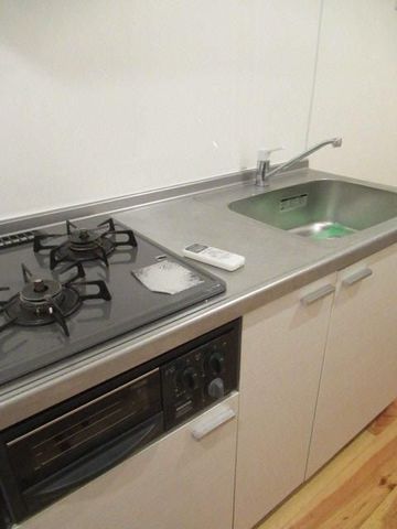 �y�L�b�`���z�@