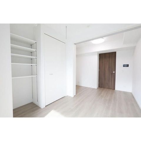 �y���ԁE���r���O�z�@