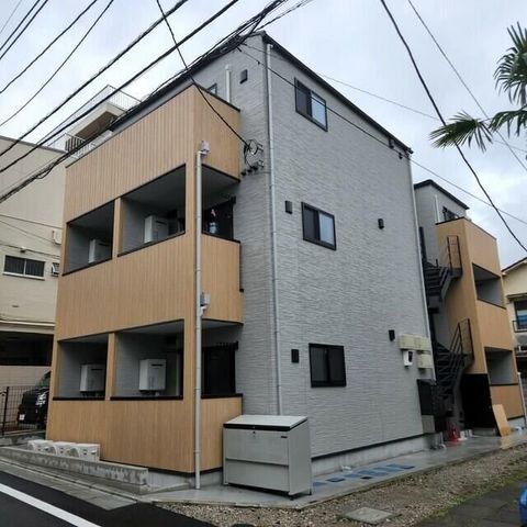 �y�G���g�����X�z�@