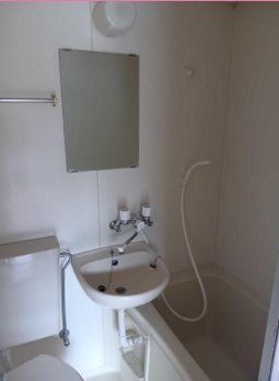 �y�g�C���z�@