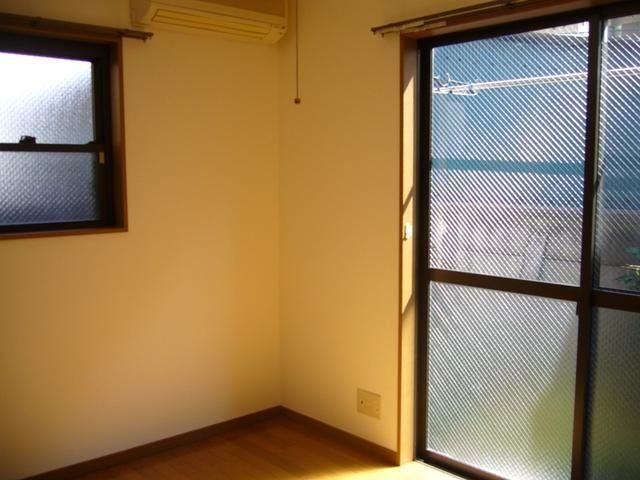 �y���ԁE���r���O�z�@