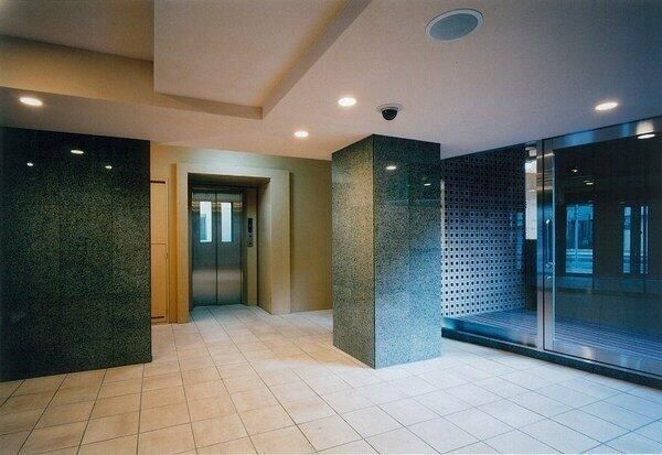 �y�G���g�����X�z�@