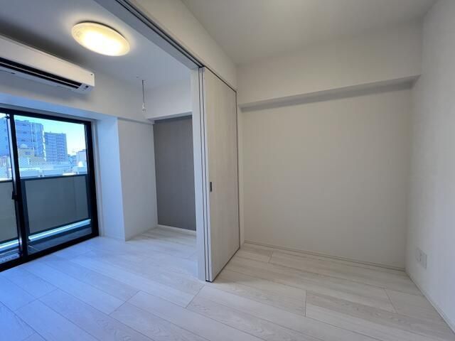 �y���ԁE���r���O�z�@