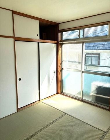 �y���ԁE���r���O�z�@