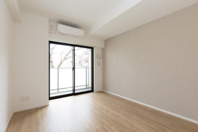 �y���ԁE���r���O�z�@