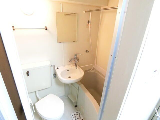 �y�g�C���z�@