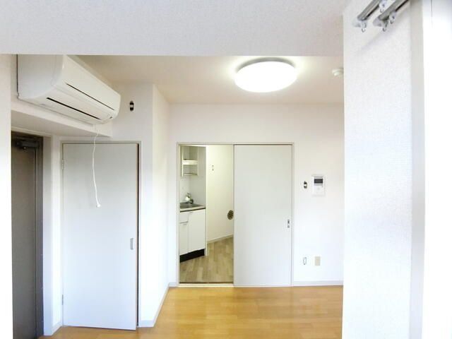 �y���̑��ݔ��z�@