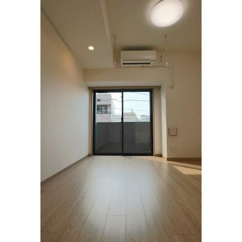 �y���ԁE���r���O�z�@