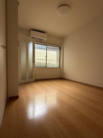 �y���ԁE���r���O�z�@